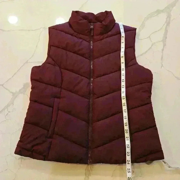 Aeropostale Womens Remixed Down Puffer Vest Jacket Burgundy Red Size Large - Picture 4 of 9
